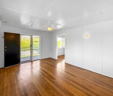 Three Bedroom Home Close to Gladstone Central - Photo 4