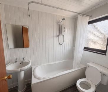 24 Bruce Avenue, Comber, BT23 5BW - Photo 5