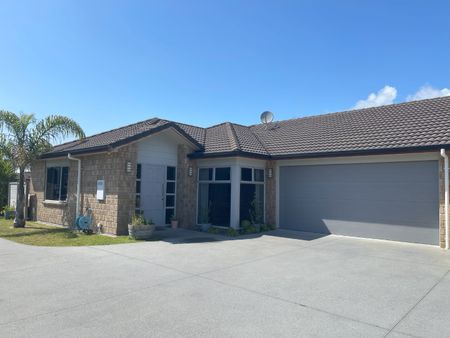 Townhouse in Papamoa - Papamoa - Photo 3