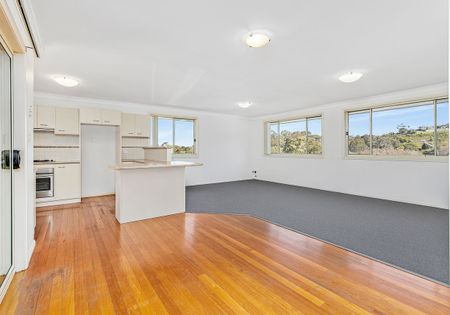 Larger than it looks - 3 bedroom double storey home! - Photo 4
