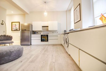 2 bedroom apartment to rent - Photo 5