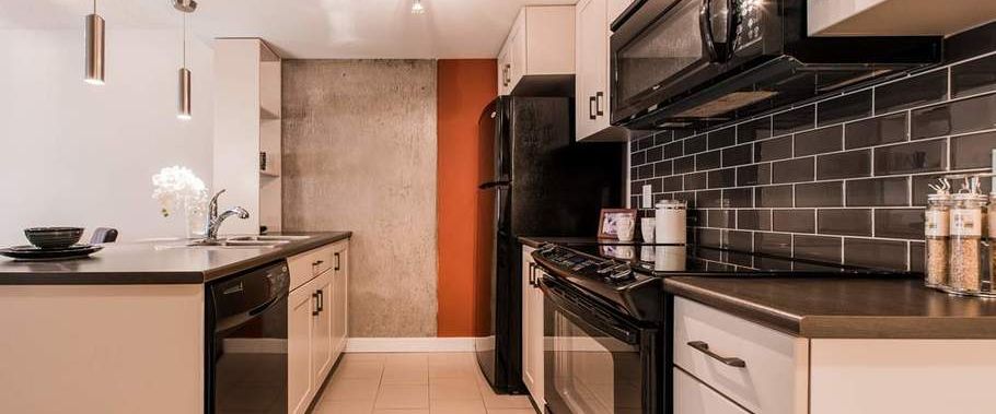 Mayfair Village South | 10047 109 Street NW, Edmonton - Photo 1