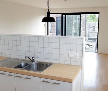 Appartement te huur in Kortrijk voor € 675 met 1 slaapkamer - Photo 2