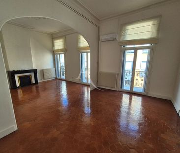 Location Appartement 4 pièces 124m² - Photo 3