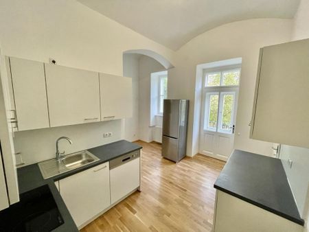 Großräumige 4 Zimmerwohung mit Balkon!! Provisionsfrei!! - Photo 5