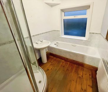 4 bedroom semi-detached house to rent - Photo 5