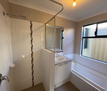 Low Maintenance Family Home! - Photo 6