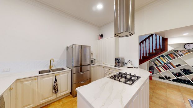 Classic Terrace Living in Prime Parkville Location - Photo 1