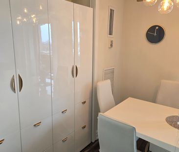 For Lease - 355 Rathburn Road Unit# 704, Mississauga, Ontario - Photo 6