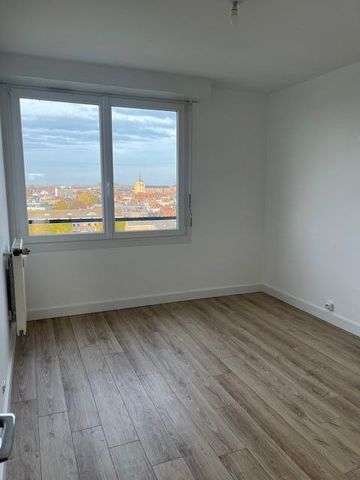 Location Appartement 4 pièces 95m² DOUAI 59500 - Photo 4