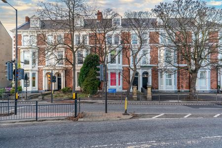 4 bed apartment to rent in Jesmond Road, Jesmond, NE2 - Photo 5