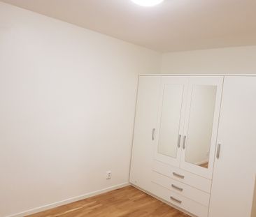 Tomtebovägen, Kållered - Photo 1