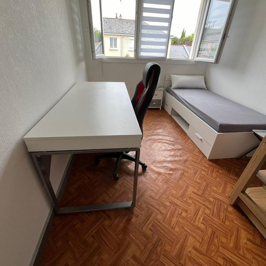 A LOUER ANGERS DOUTRE - Appartement de type 1 MEUBLE ... - Photo 1