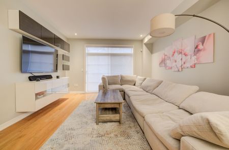 For Lease - 2351 Lakeshore Road Unit# 6, Oakville, Ontario - Photo 3