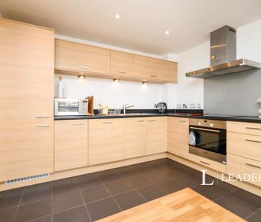 2 bedroom flat to rent - Photo 6