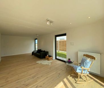Recente woning met 3 slaapkamers, ruime oprit en tuin - Foto 4