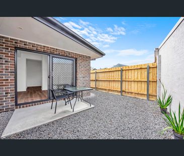 R3/24 Banyan Drive, Frankston, Vic 3199 - Photo 1