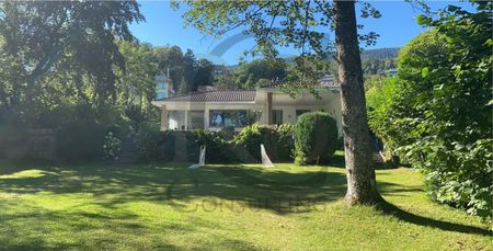 Lakefront villa with a spacious garden - Foto 5