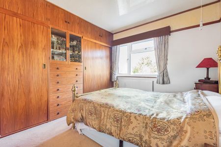 3 bedroom semi-detached house to rent - Photo 3