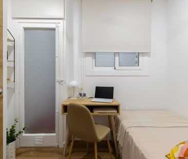 Avinguda de Madrid, Barcelona, Catalonia 08028 - Photo 4