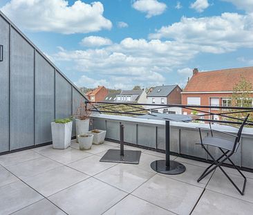 Dakappartement met 2 slaapkamers, terras en grote garage - Foto 5