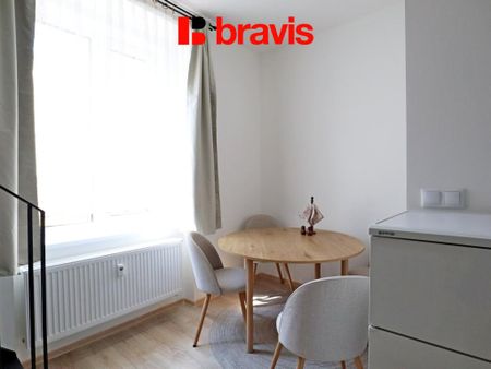 Pronájem bytu 2+kk 53 m2 - Fotografie 4