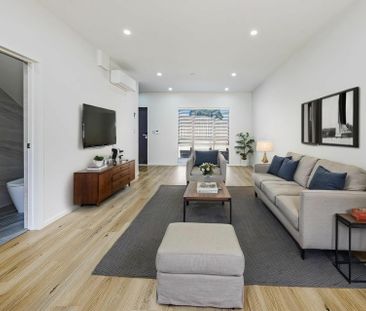 1A Bennett Road Pakuranga - Near New Luxury Townhouse - Photo 3