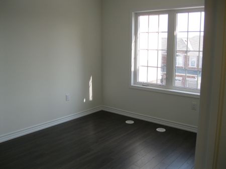 For Lease - 685 Laking Terrace, Milton, Ontario - Photo 5