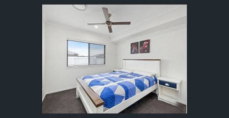 27 Calm Crescent, Springfield Lakes, Qld 4300 - Photo 5