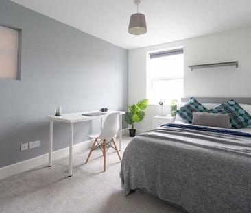 7 bedroom terraced house to rent - Photo 3