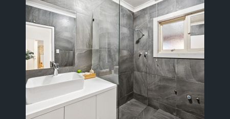 Stylish Family Living in the Heart of Campbelltown - Photo 5