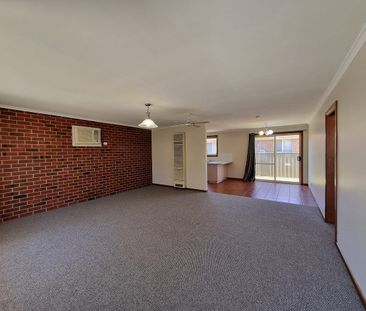 Comfort, Convenience & Low-Maintenance Living in Lavington - Photo 1