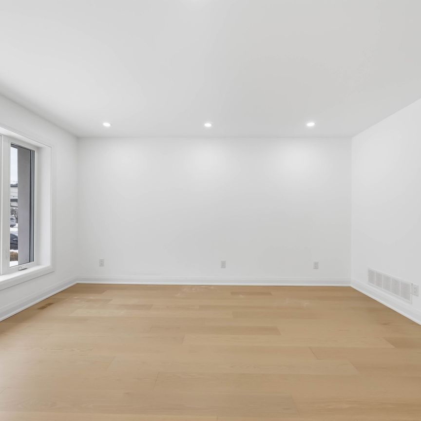 For Lease - 55 Cocksfield Avenue Unit# Main, Toronto, Ontario - Photo 1