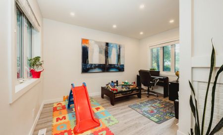 99 Kenaston, Winnipeg, MB - Photo 2