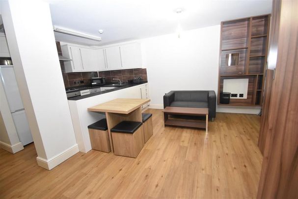 Studio to rent - Photo 1