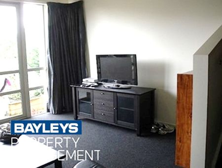 Ensuite Room in walking distance of Gardens - Photo 3