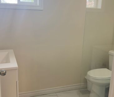 For Lease - 18 Ormerod Street Unit# 3, Toronto, Ontario - Photo 4