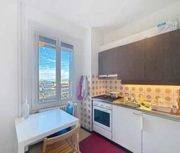 Bel appartement de 2 pièces en plein centre-ville - Photo 1