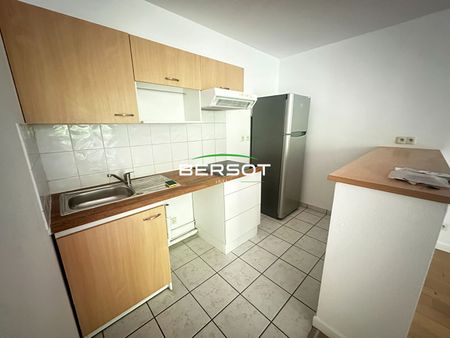 T2 avec parking et balcon - résidence avec piscine à Bregille - Photo 4