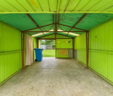 27 Taylor Street, Cranbourne, Vic 3977 - Photo 4