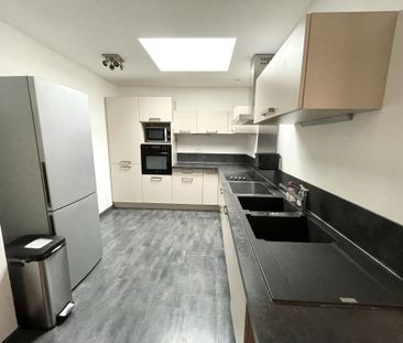 Location Maison 5 pièces 166m² LA ROCHELLE 17000 - Photo 6
