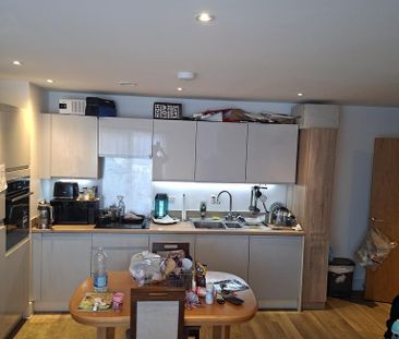 2 bedroom apartment to rent - Photo 4