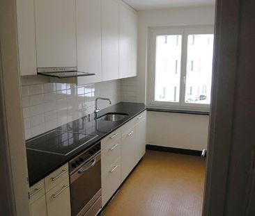 Zentrale und doch ruhige Wohnlage - Photo 1