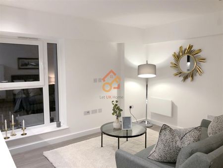 Fairbank House, 13 Beaufort Square, London NW9 - Photo 3