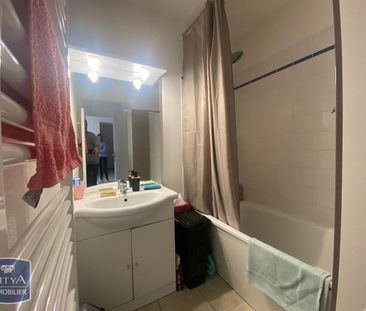 Location Appartement 2 pièces 47m² QUIEVRECHAIN 59920 - Photo 5