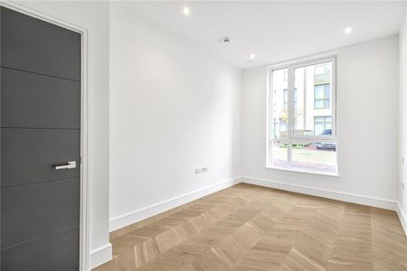 3 bedroom terraced house to rent - Photo 3