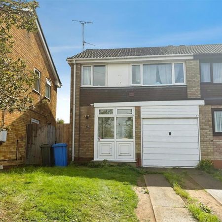 3 Bedroom House to Rent in St Johns Road, Kettering, Northants, NN15 - Photo 3