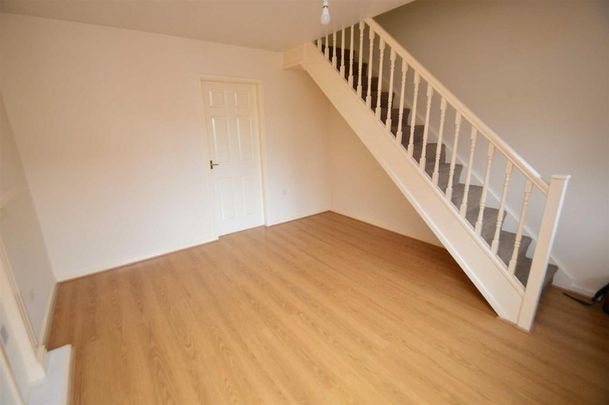 2 bedroom house to rent - Photo 1