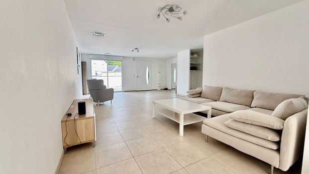 Location Maison 6 pièces 140m² - Photo 1