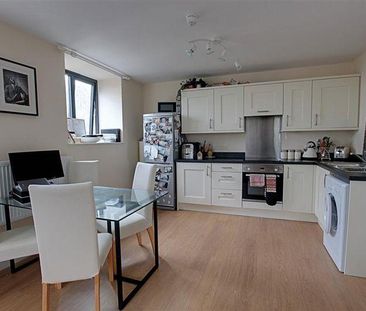 2 bedroom apartment to rent - Photo 5